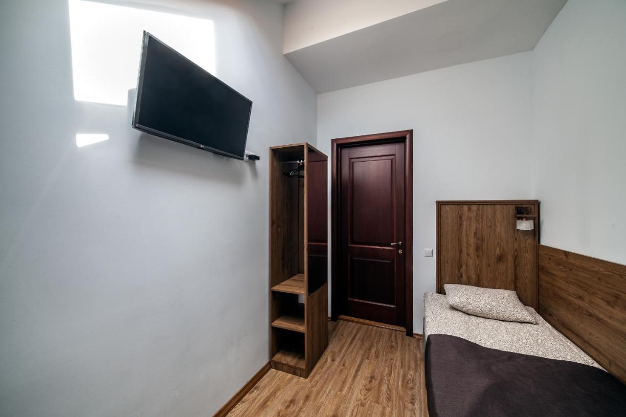 Kryva Lypa Hotell Lviv Exteriör bild